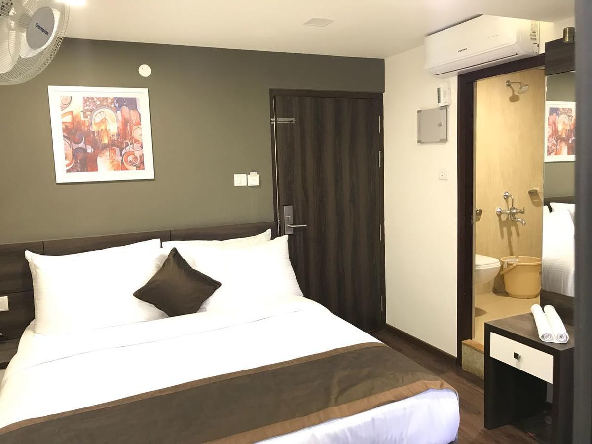 Hotel Royal Inn - Electronic City Bangalore Eksteriør billede